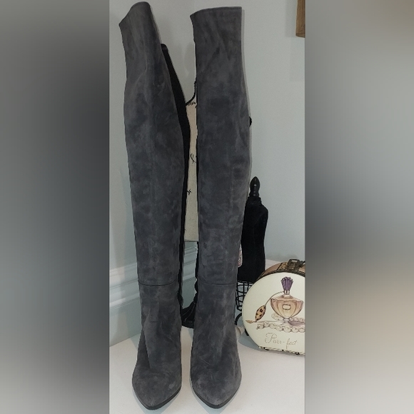 Stuart Weitzman Grey/Black Pointed Toe Suede & Stretch Tall Boot Pre-owned - Picture 3 of 9